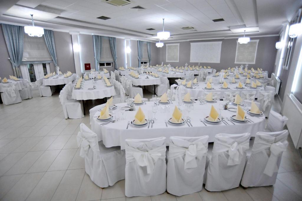 Hotel Джяково Екстер'єр фото